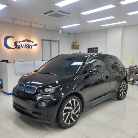 BMW i3 피아노 화이트 고광택 랩핑 세련된 이미지로 변신 / 하남 감일동