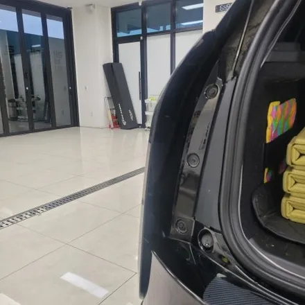 BMW i3 피아노 화이트 고광택 랩핑 세련된 이미지로 변신 / 하남 감일동