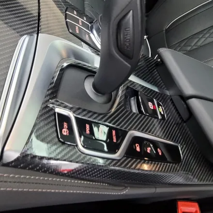 실내 카본 랩핑 실외 크롬 죽이기로 고급스럽고 스포티 해진 BMW 530e / 하남 감일동