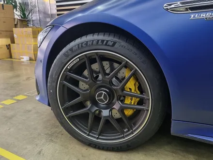벤츠 GT43amg 크로스 스포크 휠 교체 / 터빈 송풍구 엠비언트 [순정 옵션, 카비우스] / 수원 영통구
