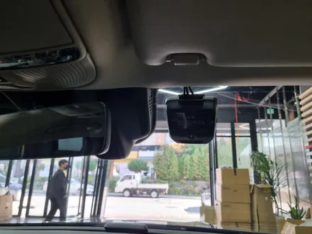벤츠 CLS450 계기판 상단 엠비언트, R버튼, 아이나비 블랙박스 등 / 수원 영통구