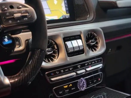 벤츠 G63 AMG 컬러 안전벨트 교체, 송풍구 앰비언트 라이트 시공 (지바겐 실내 분위기 바꾸기, 무드 등, 포인트 주기) / 수원 영통구