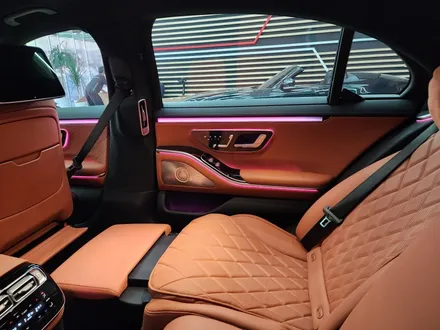 벤츠 S500(W223) 쇼퍼 패키지 (리클라이닝, 회장님 침대시트) & 컴포트 헤드레스트 / 수원 영통구
