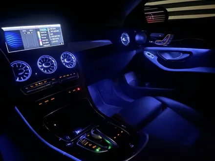 벤츠 C200 엠비언트 라이트 / 수원 영통구