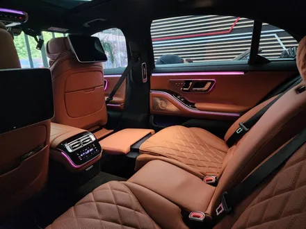 벤츠 S500(W223) 쇼퍼 패키지 (리클라이닝, 회장님 침대시트) & 컴포트 헤드레스트 / 수원 영통구