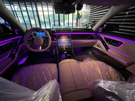 벤츠 S500(W223) 순정 액티브 엠비언트와 4D 전동트위터 장착 / 수원 영통구