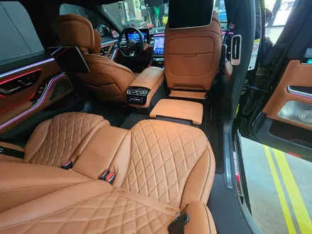 벤츠 S500(W223) 쇼퍼 패키지 (리클라이닝, 회장님 침대시트) & 컴포트 헤드레스트 / 수원 영통구