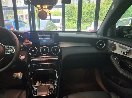 벤츠 GLC220d 송풍구 엠비언트 라이트& 부메스터 전동트위터[스피커튜닝, 벤츠 무드등] / 수원 영통구