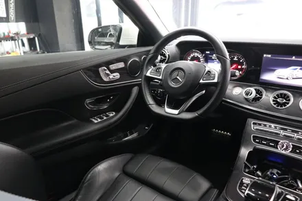 E220d 엠비언트 라이트 벤츠 E클래스 순정 옵션 추가 / 수원 영통구
