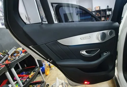 벤츠 엠비언트라이트, 악세사리가 필요없는 벤츠 GLC250d 무드등 튜닝! 천안/대전 / 수원 영통구
