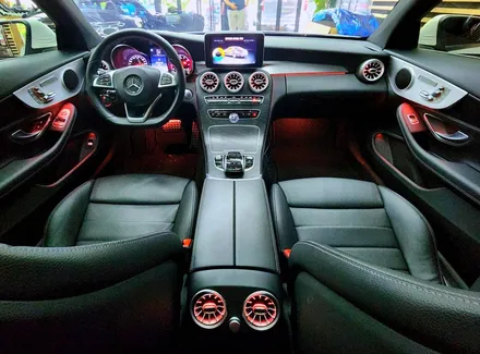 벤츠 C클래스 엠비언트 라이트 업그레이드 시공 [C43amg, 차량 무드등] / 수원 영통구