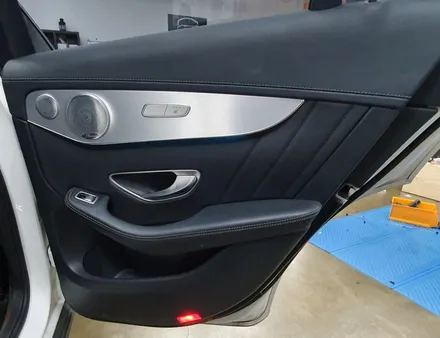 벤츠 엠비언트라이트, 악세사리가 필요없는 벤츠 GLC250d 무드등 튜닝! 천안/대전 / 수원 영통구