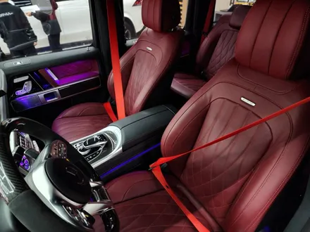 벤츠 G63 AMG 컬러 안전벨트 교체, 송풍구 앰비언트 라이트 시공 (지바겐 실내 분위기 바꾸기, 무드 등, 포인트 주기) / 수원 영통구