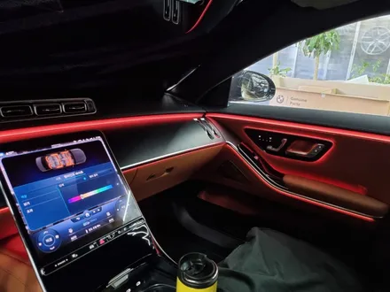 벤츠 S400d 숏바디 액티브 엠비언트 옵션 추가 전문 카비우스 / 수원 영통구