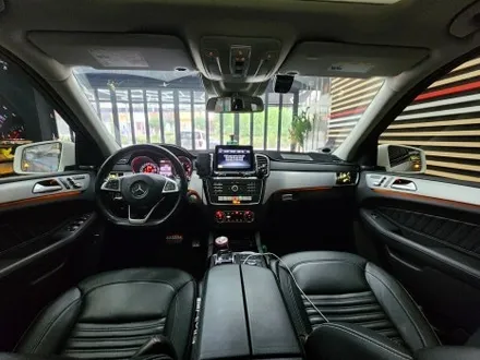 벤츠 GLE350d 앰비언트 라이트 광량업 시공 [실내 무드등, 앰비언트, 벤츠 튜닝] / 수원 영통구