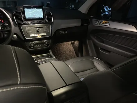 벤츠GLE 350D 4Matic 쿠페 순정 엠비언트 라이트/ 벤츠 엠비언트 무드등 / 수원 영통구