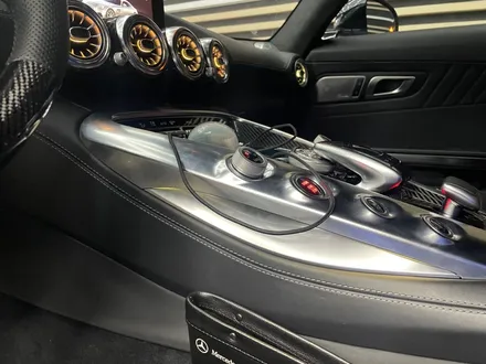 벤츠 AMG GTS 터빈송풍구 엠비언트 라이트 및 레드 컬러 안전벨트 교체 / 수원 영통구