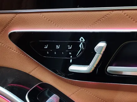 벤츠 S500(W223) 쇼퍼 패키지 (리클라이닝, 회장님 침대시트) & 컴포트 헤드레스트 / 수원 영통구