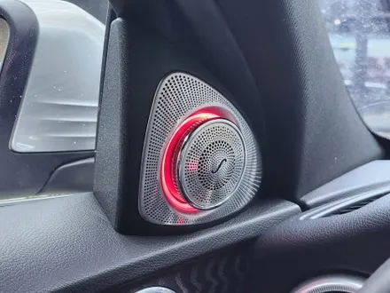 벤츠c클래스 c220d 3D 부메스터 전동 트위터, 미드레인지 커버 교체로 내부 또한 한층 더 벤츠답게 / 수원 영통구