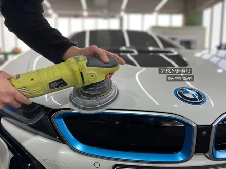운양동스팀세차 - BMW i8 차량 아파트 석회물 제거 작업 스팀세차로 완벽하게!/ 운양동아파트석회물제거 작업 보험처리 가능합니다. / 경기 김포