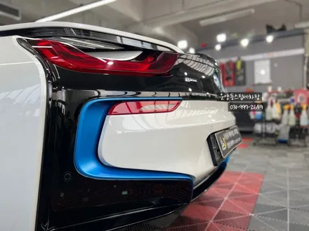 운양동스팀세차 - BMW i8 차량 아파트 석회물 제거 작업 스팀세차로 완벽하게!/ 운양동아파트석회물제거 작업 보험처리 가능합니다. / 경기 김포