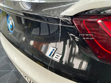 운양동스팀세차 - BMW i8 차량 아파트 석회물 제거 작업 스팀세차로 완벽하게!/ 운양동아파트석회물제거 작업 보험처리 가능합니다. / 경기 김포