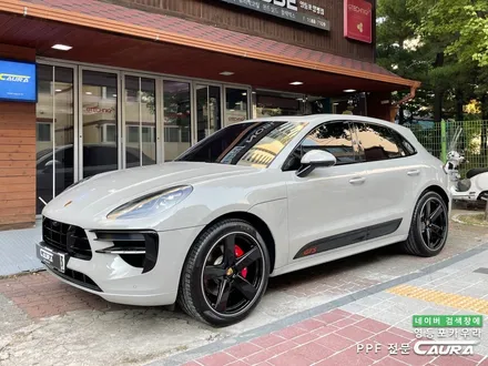 포르쉐 마칸 GTS 크레용 레드시트 찰떡 옵션 선택 전체 PPF 앞유리 돌빵 무적 윈드실드 하버캠프 세라믹본드 틴팅 아이나비 블랙박스 보조배터리 영등포 카우라 후기 실내PPF 성지 / 서울 영등포구 양평동5가