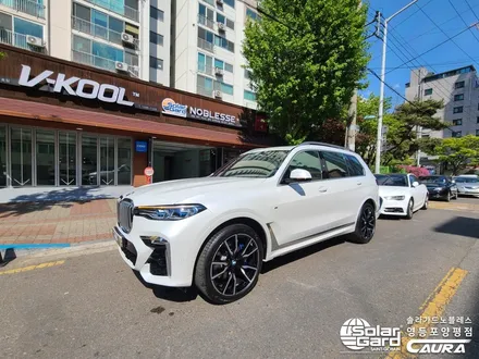 BMW X7 대표가 직접 시공하는 인수거부 솔라가드 노블레스 Z 썬팅 + 프론트풀ppf + 유리막코팅 + 발수코팅 + 코로나살균 신차패키지 카우라 영등포 카고 영등포솔라가드브이쿨 / 서울 영등포구 양평동5가