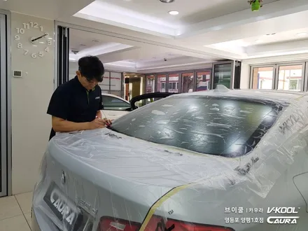 BMW 520d 대표가 직접 시공하는 브이쿨 K 썬팅 딜러표썬팅 제거 LX2000블랙박스 영등포 카우라 영등포 솔라가드 1인시공점 썬팅 1인시공점 목동브이쿨 여의도브이쿨 카우라양평 / 서울 영등포구 양평동5가