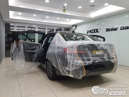 BMW 신형 320d 대표가 직접 시공하는 솔라가드 새턴 썬팅 재시공 비금속썬팅 바이바이 영등포 솔라가드 영등포 카우라 1인시공점 여의도솔라가드 목동솔라가드 320d 신차패키지 / 서울 영등포구 양평동5가
