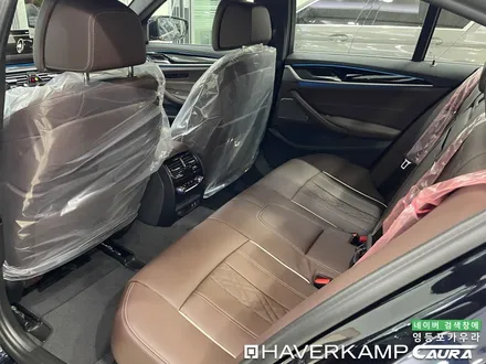 BMW 530e 강남전시장 카본블랙 돌빵무적 윈드실드 본넷 앞범퍼 실내 ppf 영등포 카우라 후기 영등포브이쿨 솔라가드 여의도 하버캠프영등포 목동점 당산 신차패키지 영등포 카포먼스 / 서울 영등포구 양평동5가