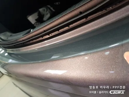 벤츠 E300 대표가 직접 시공하는 헤드라이트 PPF + 생활보호 PPF 솔라가드 영등포 양평점 브이쿨 영등포 영등포카우라 1인시공점 목동브이쿨 여의도브이쿨 벤츠 E300신차패키지 / 서울 영등포구 양평동5가