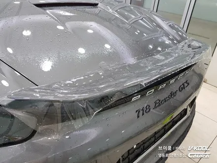 포르쉐 718 박스터 GTS 대표가 직접 시공하는 신차패키지 브이쿨 K썬팅 + 지테크닉 V4 유리막코팅 + 생활보호 PPF 브이쿨 카우라 영등포 양평1호점 솔라가드 1인시공점 / 서울 영등포구 양평동5가