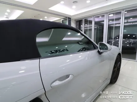 포르쉐 718 박스터 GTS 대표가 직접 시공하는 브이쿨 K 썬팅 딜러표썬팅 제거 썬팅 재시공 영등포 카우라 영등포브이쿨 솔라가드 1인시공점썬팅 목동브이쿨 여의도브이쿨 / 서울 영등포구 양평동5가