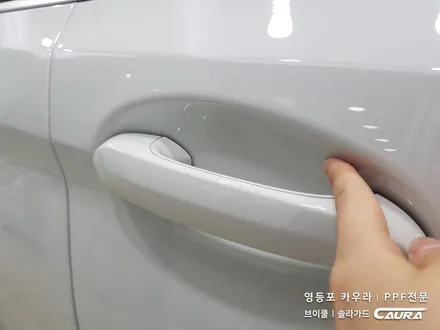 BMW 520d 대표가 직접 시공하는 신차패키지 솔라가드 새턴 썬팅 + 지테크닉 V4 유리막코팅 + 라이트  PPF 생활보호 솔라가드 카우라 영등포 양평점 솔라가드 1인시공점 / 서울 영등포구 양평동5가