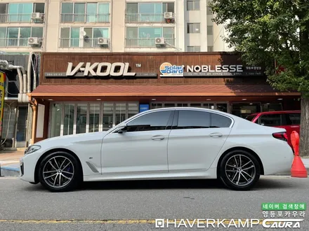 BMW 520i 화이트 여의도에서 오신 오너님! 영등포 카우라 영등포브이쿨 솔라가드영등포 여의도 하버캠프영등포목동 ppf 마포 여의도 용산 여의도 신차패키지 BMW 양재 신차검수 / 서울 영등포구 양평동5가