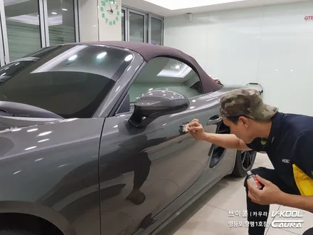 포르쉐 718 박스터 GTS 대표가 직접 시공하는 신차패키지 브이쿨 K썬팅 + 지테크닉 V4 유리막코팅 + 생활보호 PPF 브이쿨 카우라 영등포 양평1호점 솔라가드 1인시공점 / 서울 영등포구 양평동5가