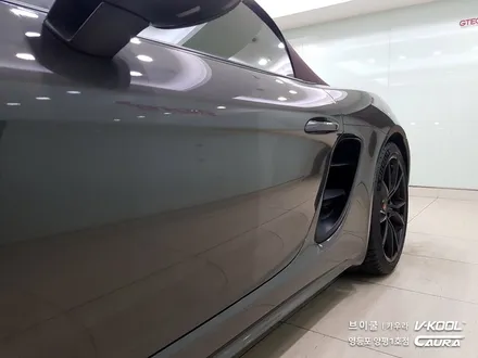 포르쉐 718 박스터 GTS 대표가 직접 시공하는 신차패키지 브이쿨 K썬팅 + 지테크닉 V4 유리막코팅 + 생활보호 PPF 브이쿨 카우라 영등포 양평1호점 솔라가드 1인시공점 / 서울 영등포구 양평동5가