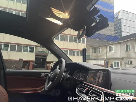 BMW X5 온라인 익스클루시브 카본블랙 타르투포 신차검수 중 휀다 찌그러짐 발견 전체 PPF 앞유리 돌빵 윈드실드 하버캠프 세라믹본드 틴팅 아이나비 블랙박스 영등포 카우라 후기 / 서울 영등포구 양평동5가