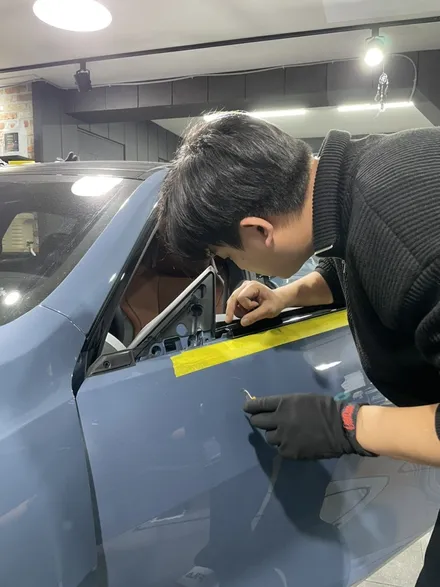 BMW 8시리즈 탑폴리에 크롬죽이기 시공 / 성남 판교 분당구