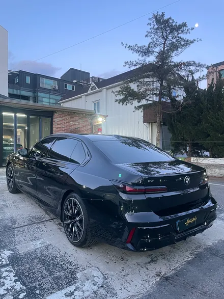 BMWi7 판교에 위치한 랩핑PPF전문점 아트더랩에서 크롬을 랩핑하여 포스있게 변신하기 / 성남 판교 분당구