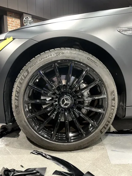 강남/판교 벤츠gt43amg 기존랩핑제거후 전체무광블랙랩핑및 휠도색 / 성남 판교 분당구