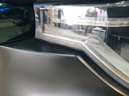 매력이 넘쳐서 담을 수가 없는, BMW 320 i 사틴 블랙 전체 및 루프 스킨 유광 블랙 랩핑 / 서초, 강남, 양재