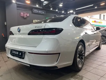 BMW 740 d, 뒤 범퍼 하단 부분 랩핑 / 서초, 강남, 양재