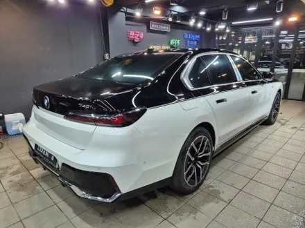 화이트 앤 블랙, 순정처럼 듀오톤(투톤) 블랙 PPF 시공, BMW 740 i / 강남구 역삼동