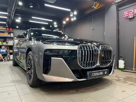 순정답게!! BMW 740 i, KF21 블랙 PPF 듀오톤(투톤) 시공 / 서초, 강남, 양재