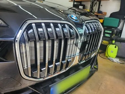 BMW 750e 그릴 및 윈도우 몰딩 크롬 딜리트(크롬 죽이기) / 서초, 강남, 양재
