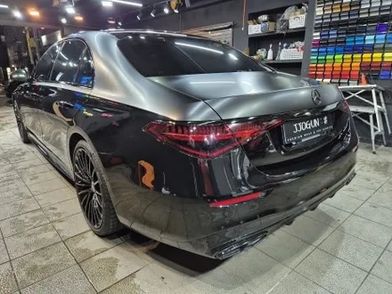 강남 양재동 랩핑 메르세데스 벤츠 S 클래스, 듀오톤 사틴 블랙 투톤 랩핑은 쪼군샵 / 강남구 역삼동