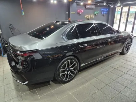 강남 양재 자동차 랩핑, BMW 740 d 듀오톤 투톤 랩핑 / 강남구 역삼동