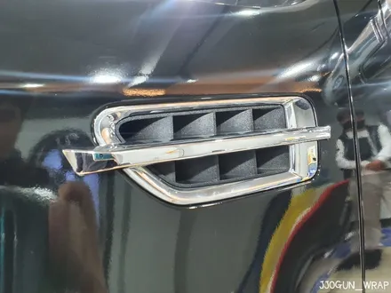 대형 SUV [ 캐딜락 에스컬레이드 ESV 플래티넘 ] : 에이버리 슈프림 유광 블랙 전체 랩핑 시공 강남 양재동 랩핑 PPF 전문샵 / 서초, 강남, 양재